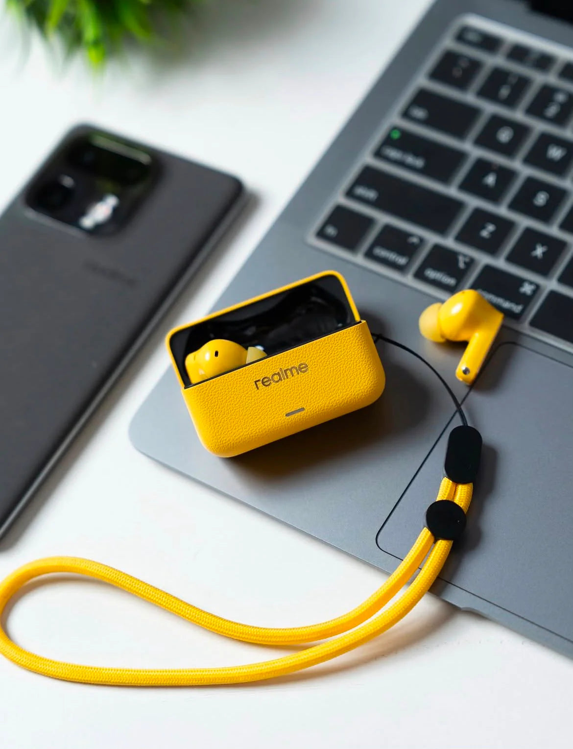 GadgetKings || Realme Buds T500 Pro